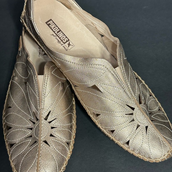 Pikolinos Womens Benissa 868-9342 Wedge Shoes, Smoke/Nata  Pikolinos Metallic Slip-On Shoes size 10.5 - 41 Europa  brand new with out box